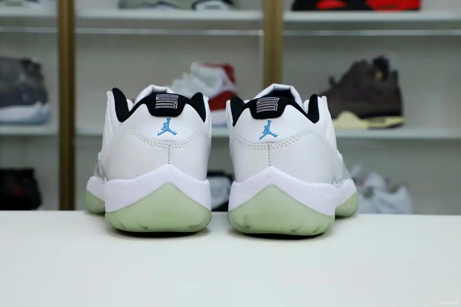 LOW LEGEND Kimikick JORDAN RETRO AIR BLUE 11 0519